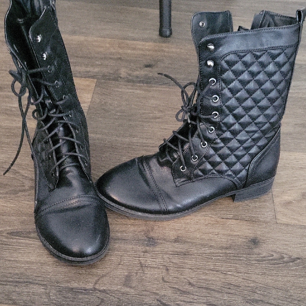 Black Quilted Lace-Up Boots
